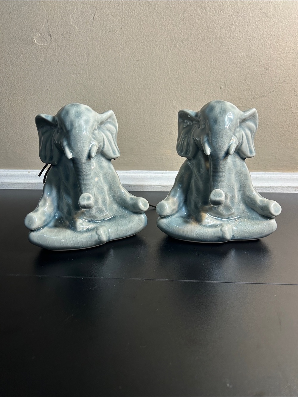 GC Home Decor Elephant Figurines Potpourri Holder Rainforest Jasmine Set of Two